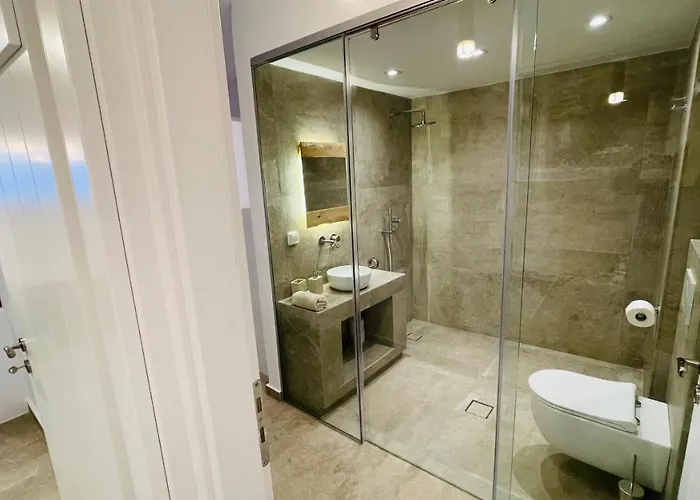 Aeris Pori Semi Basement Villa Koufonisia